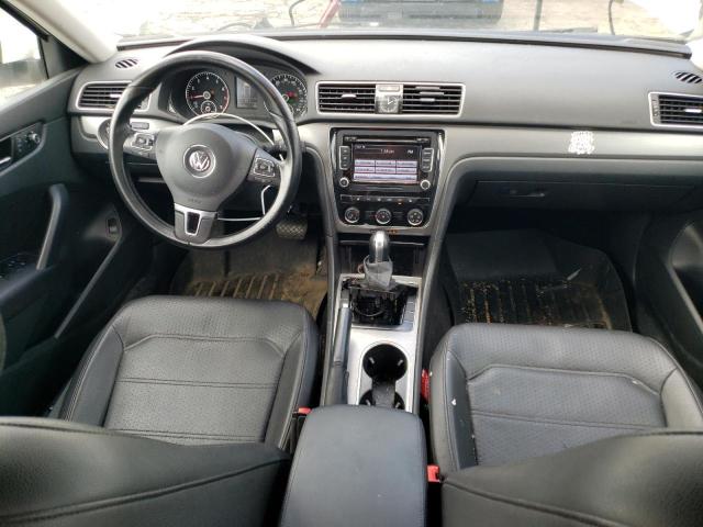 Sedans VOLKSWAGEN PASSAT 2015 Biały