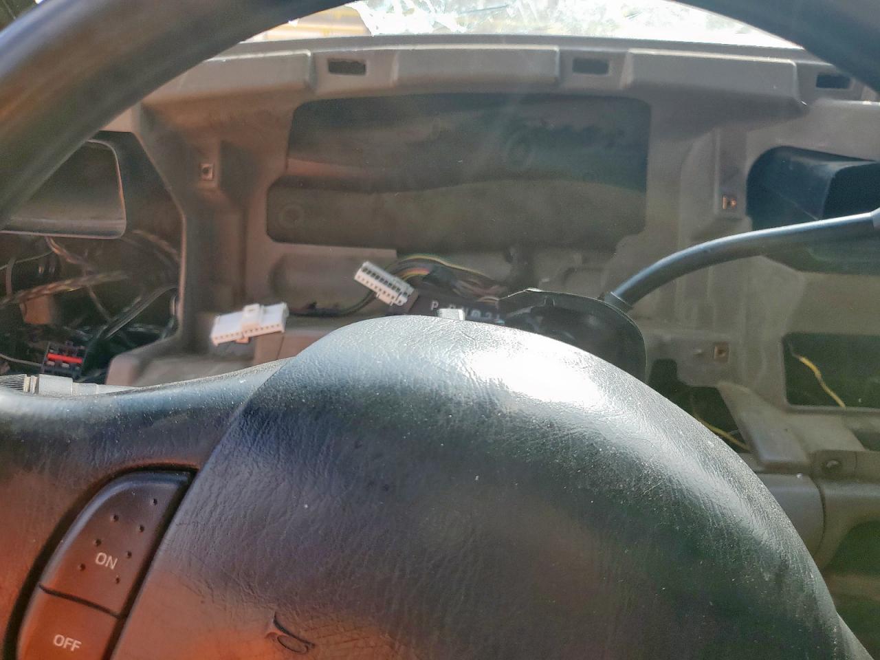 2000 Ford F250 Super Duty VIN: 1FTNX20F3YEE42030 Lot: 57121655