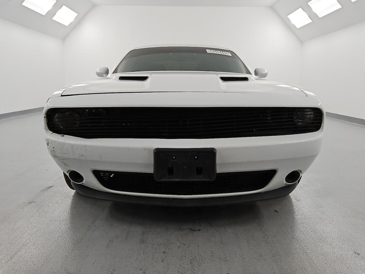 2016 Dodge Challenger Sxt للبيع في Van Nuys، CA - Front End