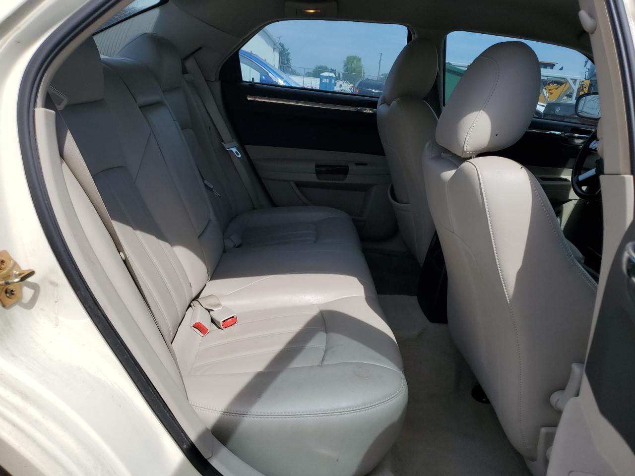 2005 Chrysler 300C VIN: 2C3JA63H85H656833 Lot: 55623565