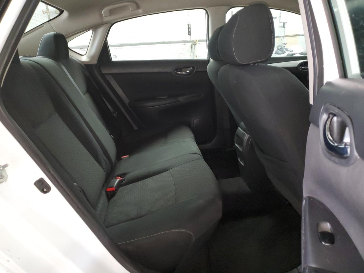 3N1AB7AP5KY218823 NISSAN SENTRA 2019