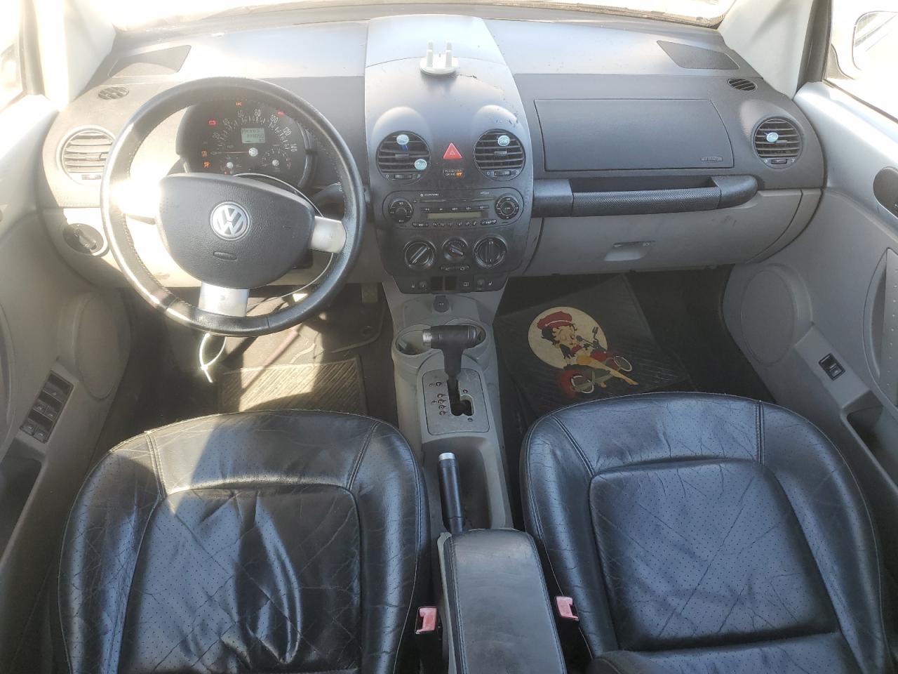 2005 Volkswagen New Beetle Gls VIN: 3VWCM31Y15M311865 Lot: 56832635