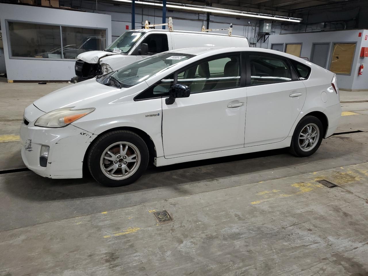 2010 Toyota Prius იყიდება Wheeling-ში, IL - Front End