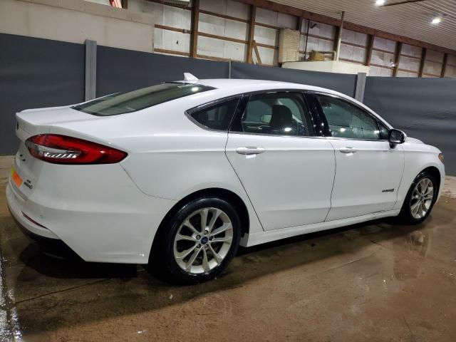  FORD FUSION 2019 Белый