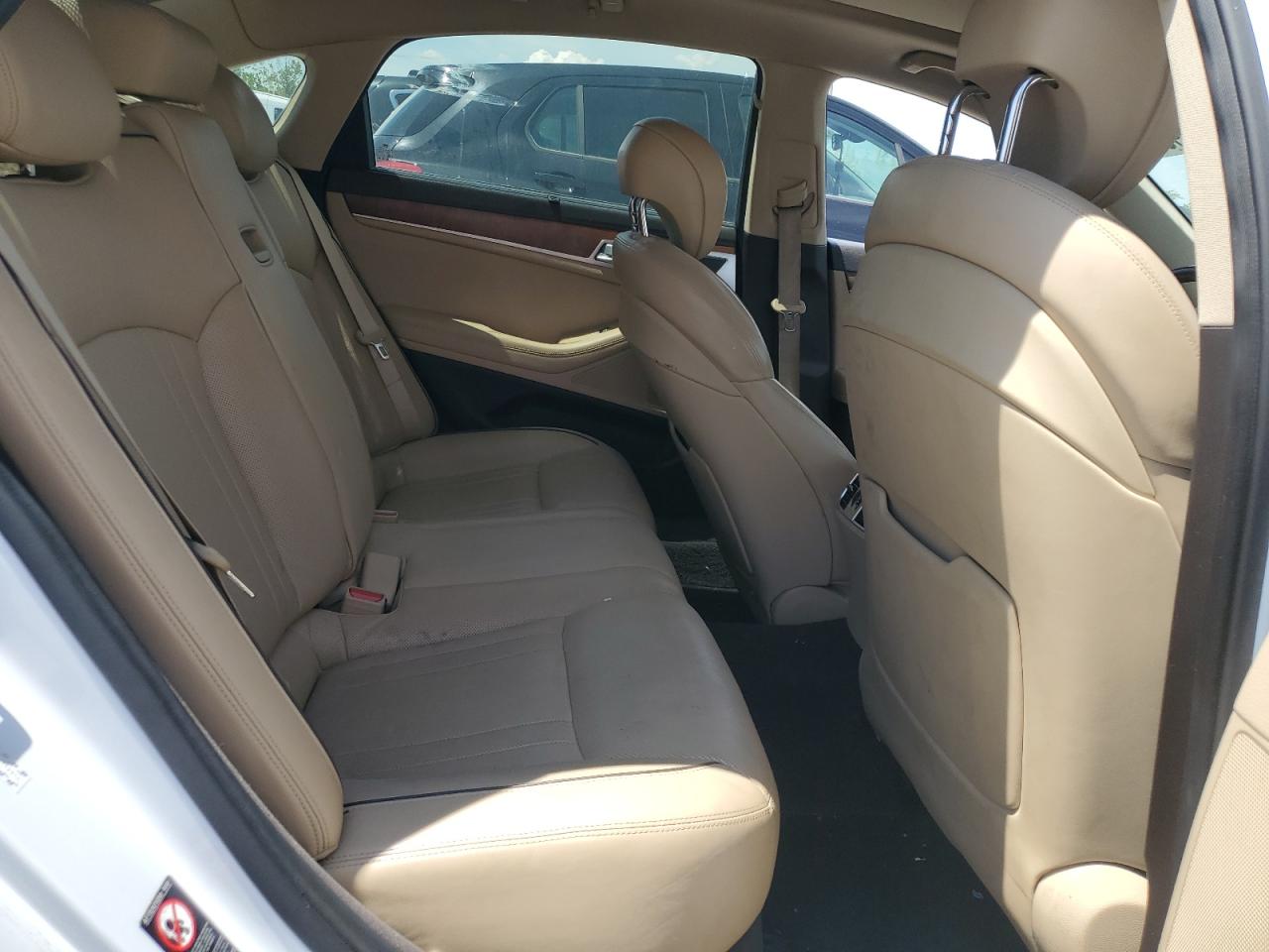 2016 Hyundai Genesis 3.8L VIN: KMHGN4JE5GU112910 Lot: 56990965