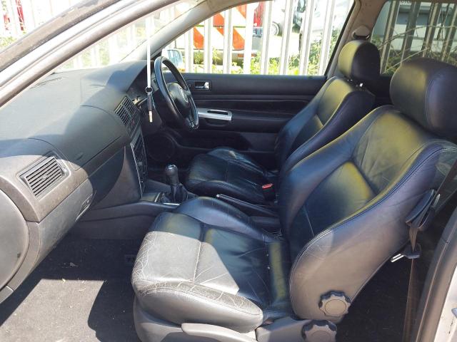 2001 VOLKSWAGEN GOLF