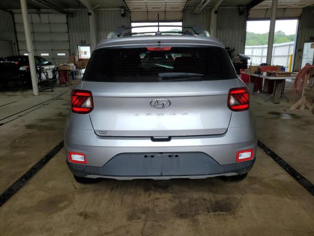  HYUNDAI VENUE 2023 Silver