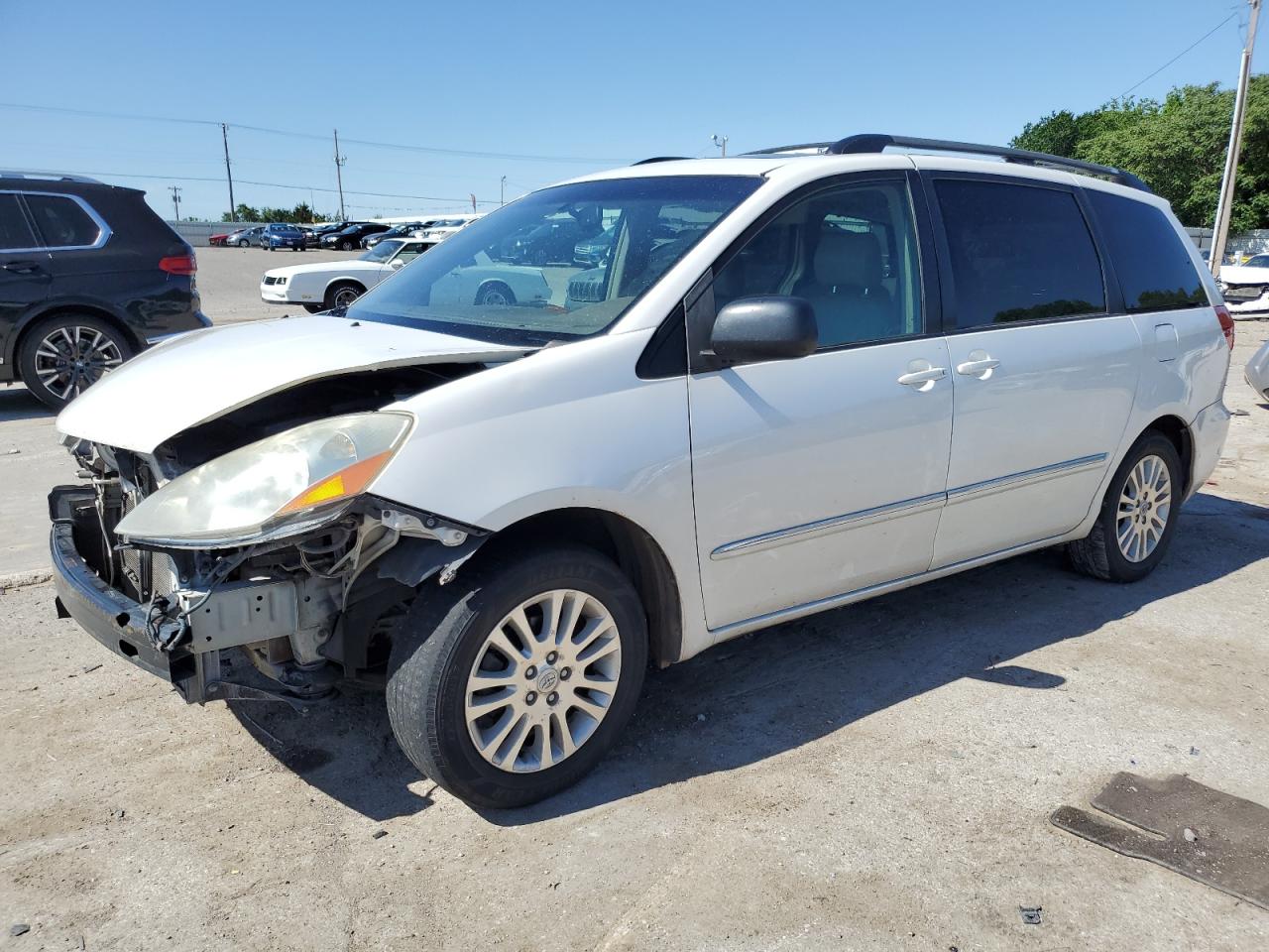 2008 Toyota Sienna Xle for Sale in Oklahoma City, OK - Front End