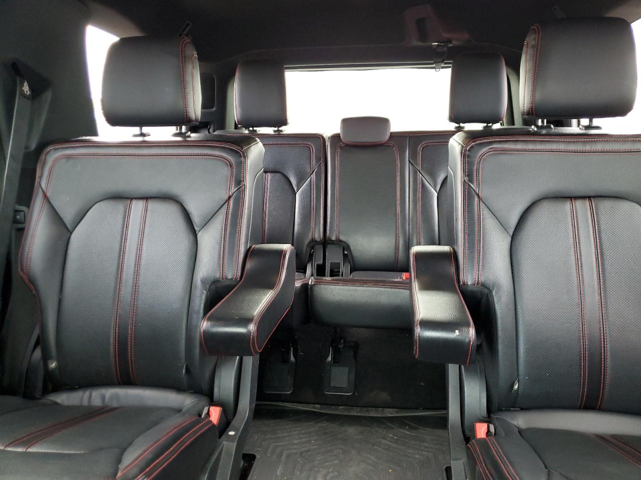 2019 Ford Expedition Limited VIN: 1FMJU2ATXKEA80924 Lot: 56537255
