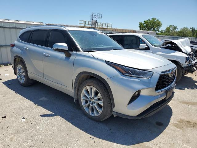  TOYOTA HIGHLANDER 2021 Srebrny