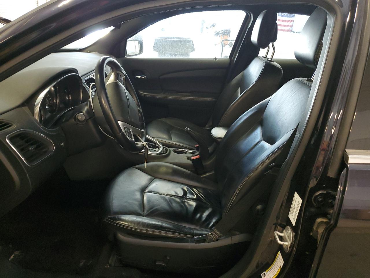 2012 Chrysler 200 Limited VIN: 1C3CCBCBXCN330155 Lot: 58127405