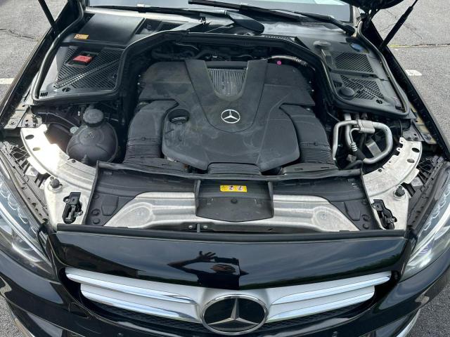 Седани MERCEDES-BENZ C-CLASS 2015 Чорний