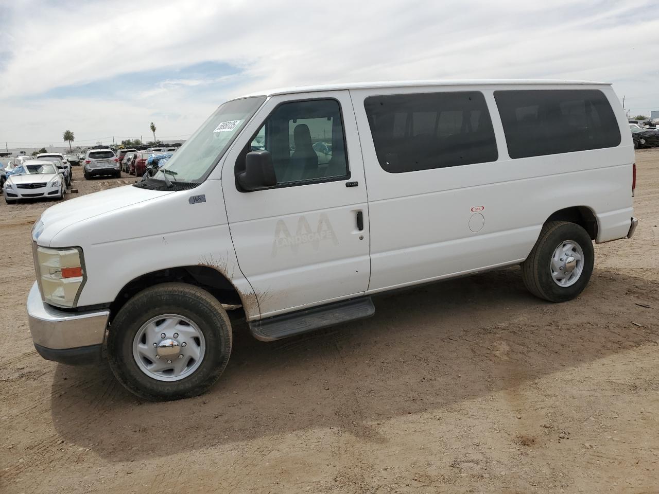 Phoenix, AZ에서 판매 중인 2011 Ford Econoline E350 Super Duty Wagon - Minor Dent/Scratches