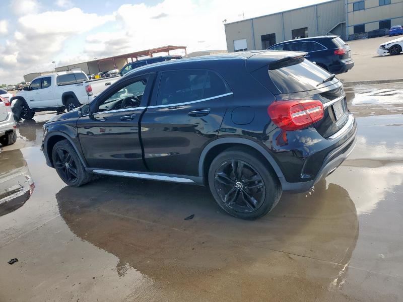 Parquets MERCEDES-BENZ GLA-CLASS 2016 Czarny