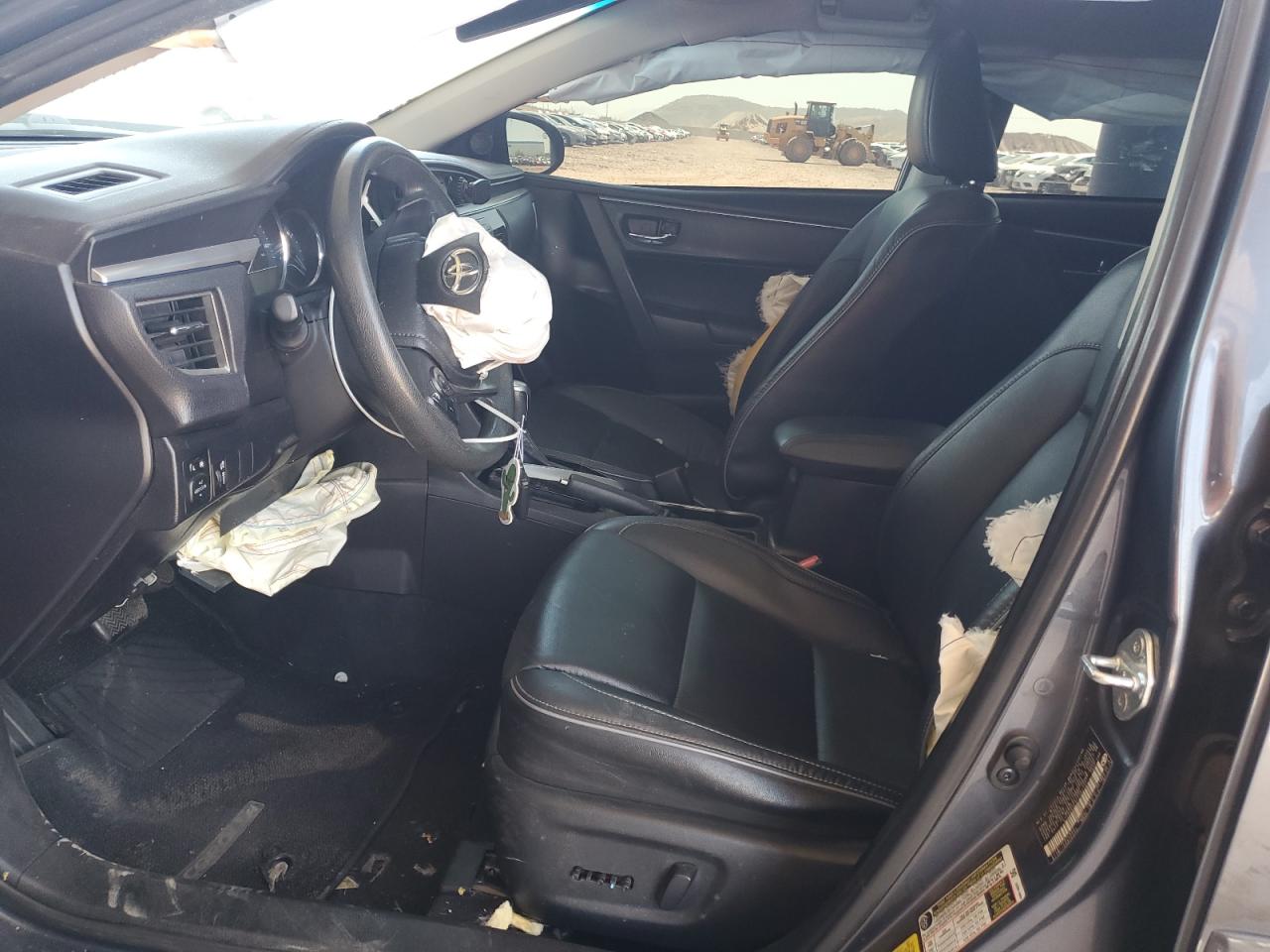 2015 Toyota Corolla L VIN: 5YFBURHEXFP203137 Lot: 57147465