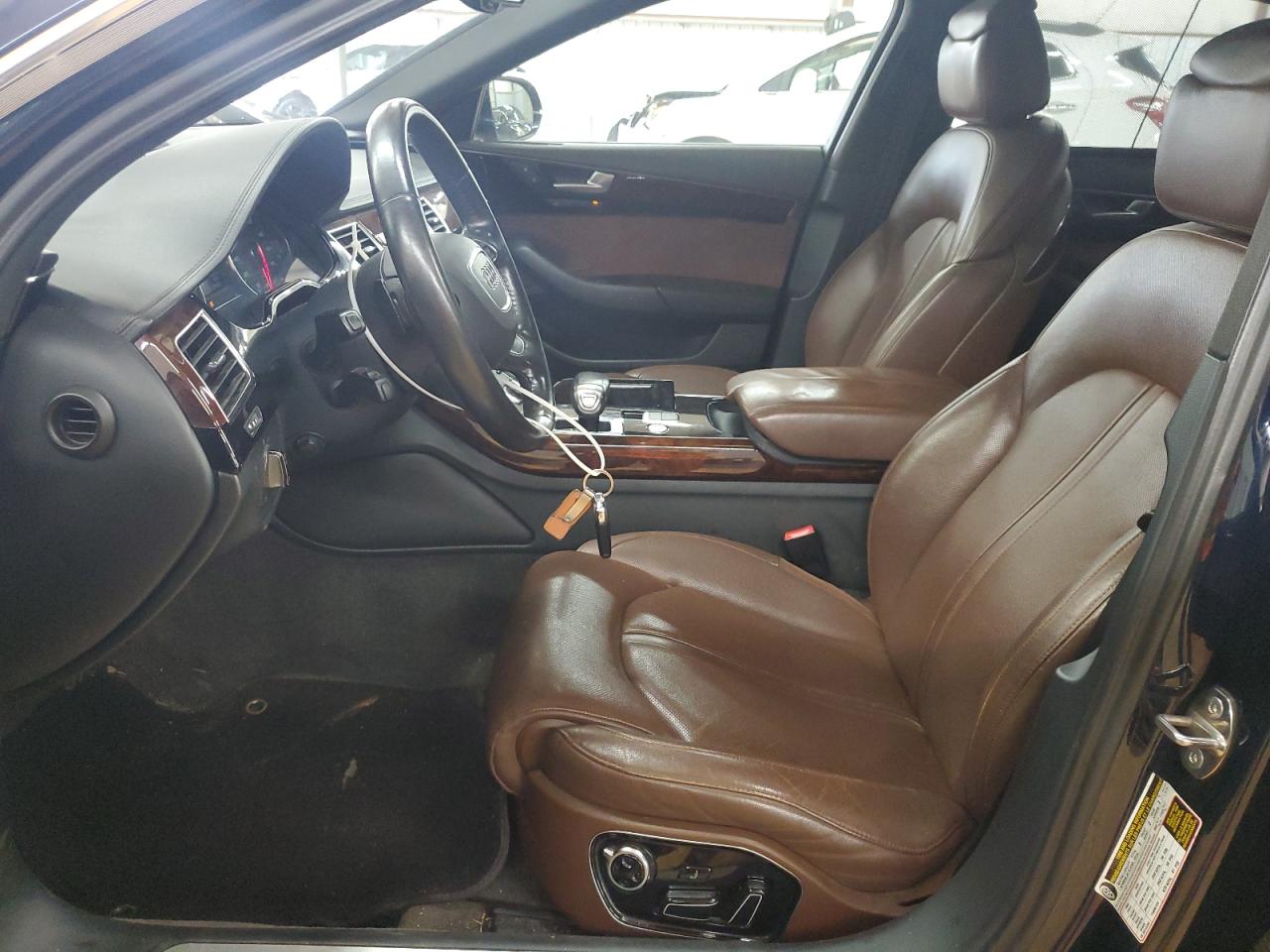 2011 Audi A8 L Quattro VIN: WAURVAFD4BN005925 Lot: 56998325