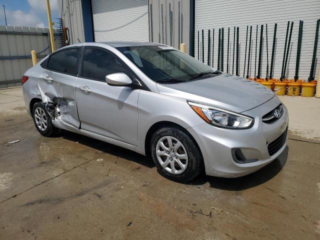  HYUNDAI ACCENT 2015 Srebrny