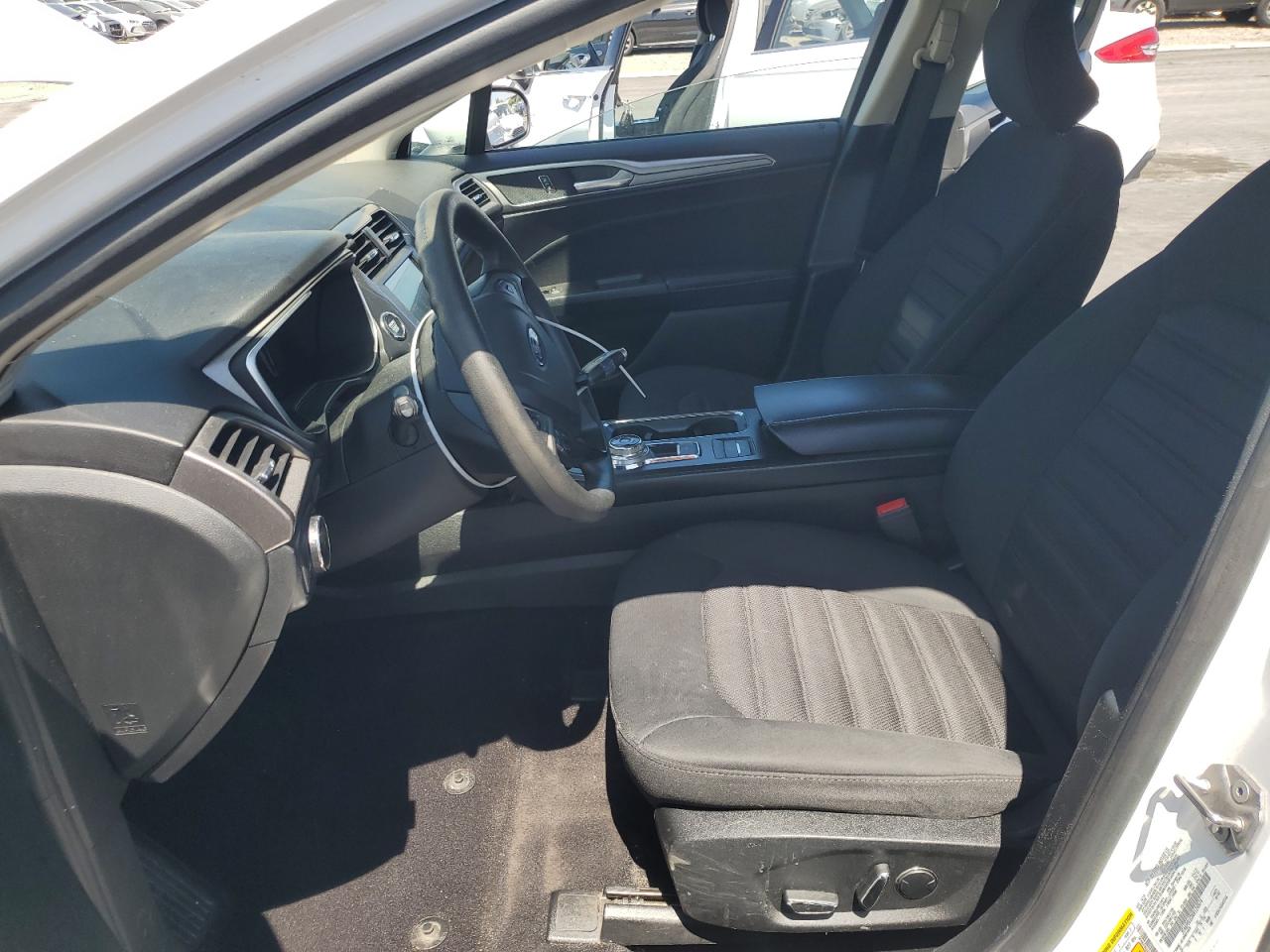 2019 Ford Fusion Se VIN: 3FA6P0LU3KR124874 Lot: 57160475