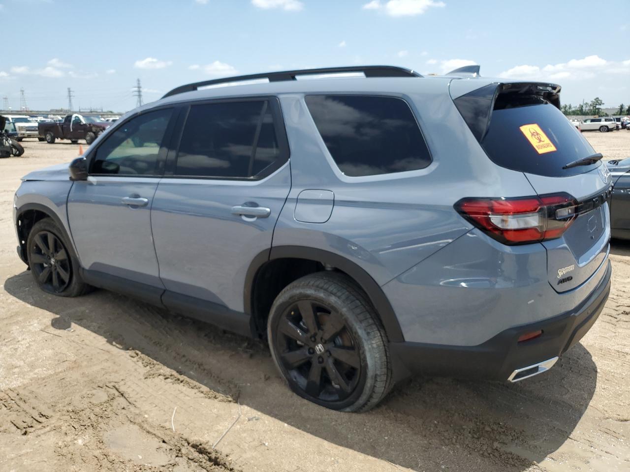 2025 Honda Pilot - Image 2