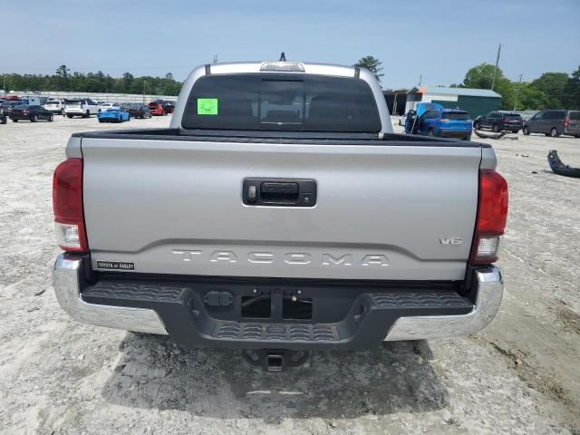  TOYOTA TACOMA 2020 Srebrny