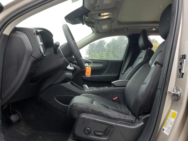  VOLVO XC40 PLUS 2023 tan