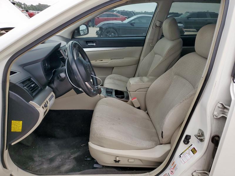 Parquets SUBARU OUTBACK 2012 Biały