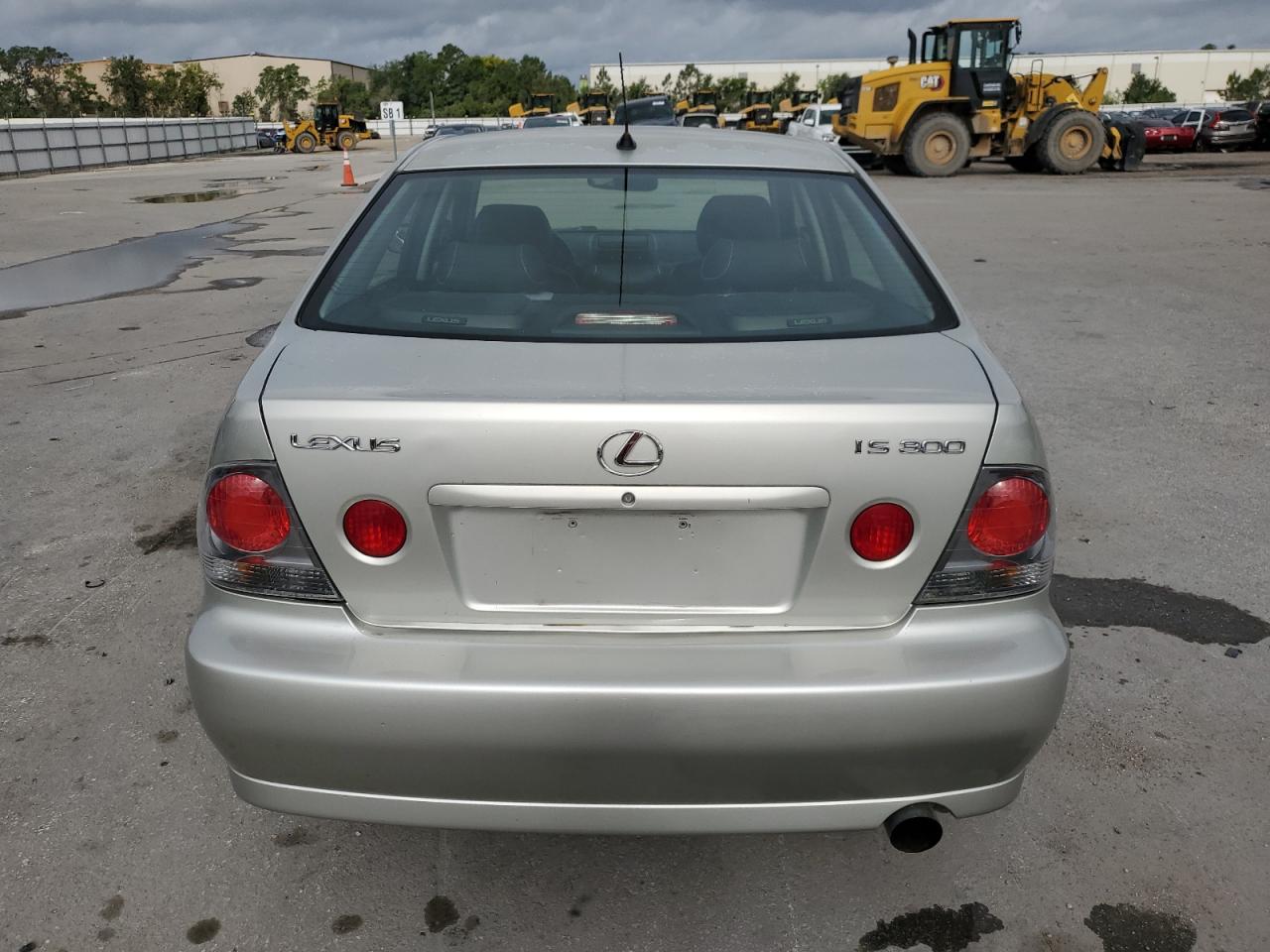 2004 Lexus Is 300 VIN: JTHBD192540084683 Lot: 56580255
