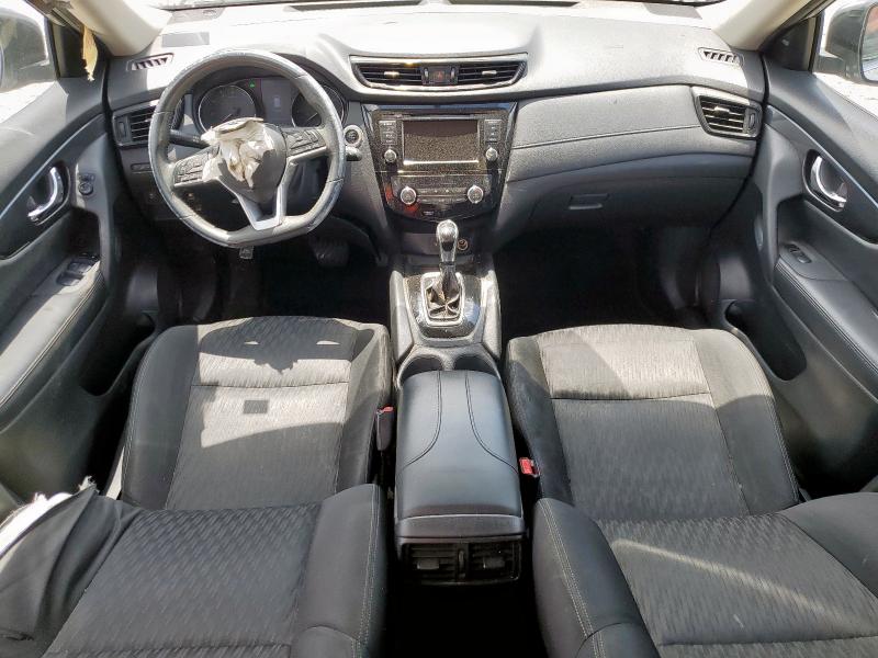  NISSAN ROGUE 2018 Серебристый