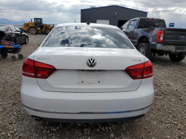  VOLKSWAGEN PASSAT 2013 Белый