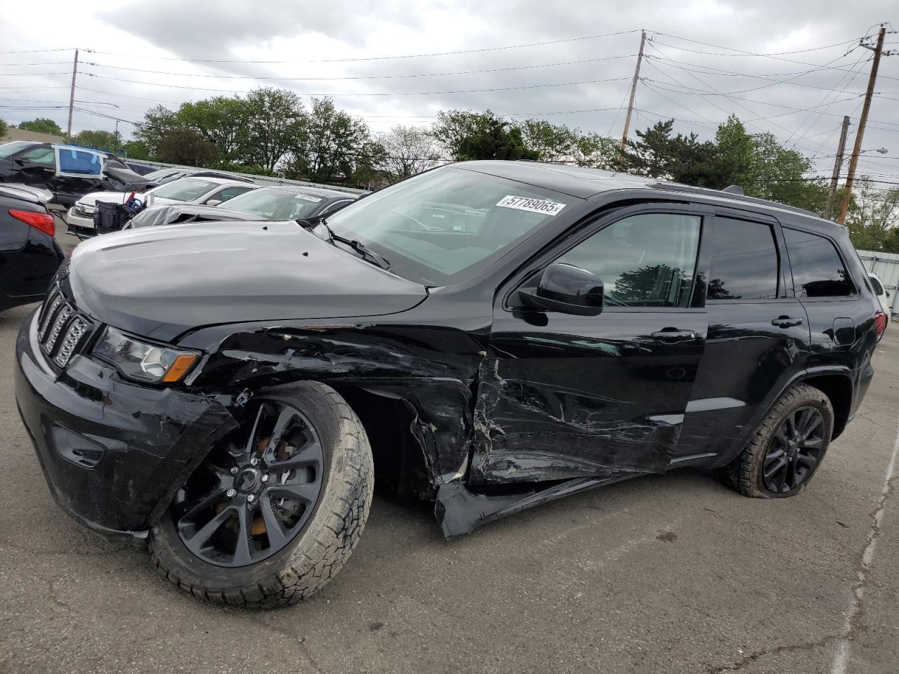 Moraine, OH에서 판매 중인 2019 Jeep Grand Cherokee Laredo - All Over