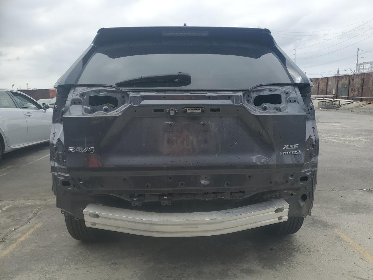 2020 Toyota Rav4 Xse VIN: 4T3EWRFV2LU001971 Lot: 55814225