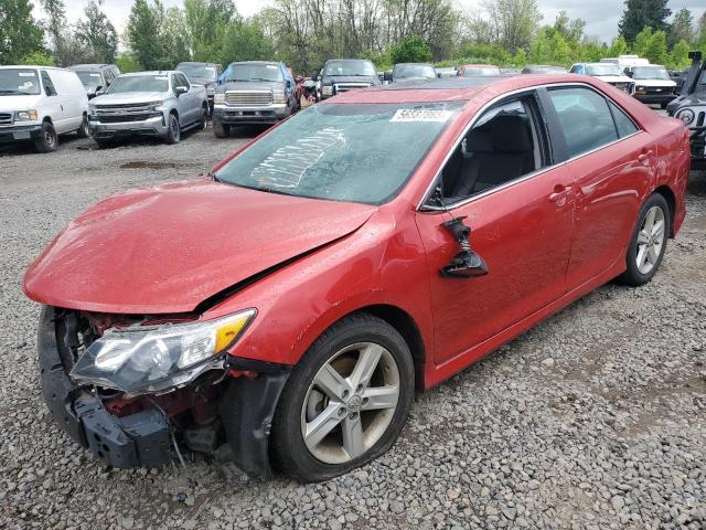 Sedans TOYOTA CAMRY 2014 Czerwony