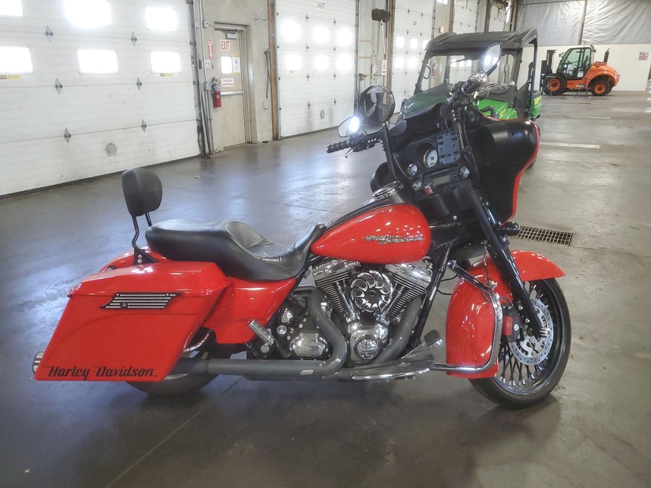Ham Lake, MN에서 판매 중인 2010 Harley-Davidson Flhx - Side