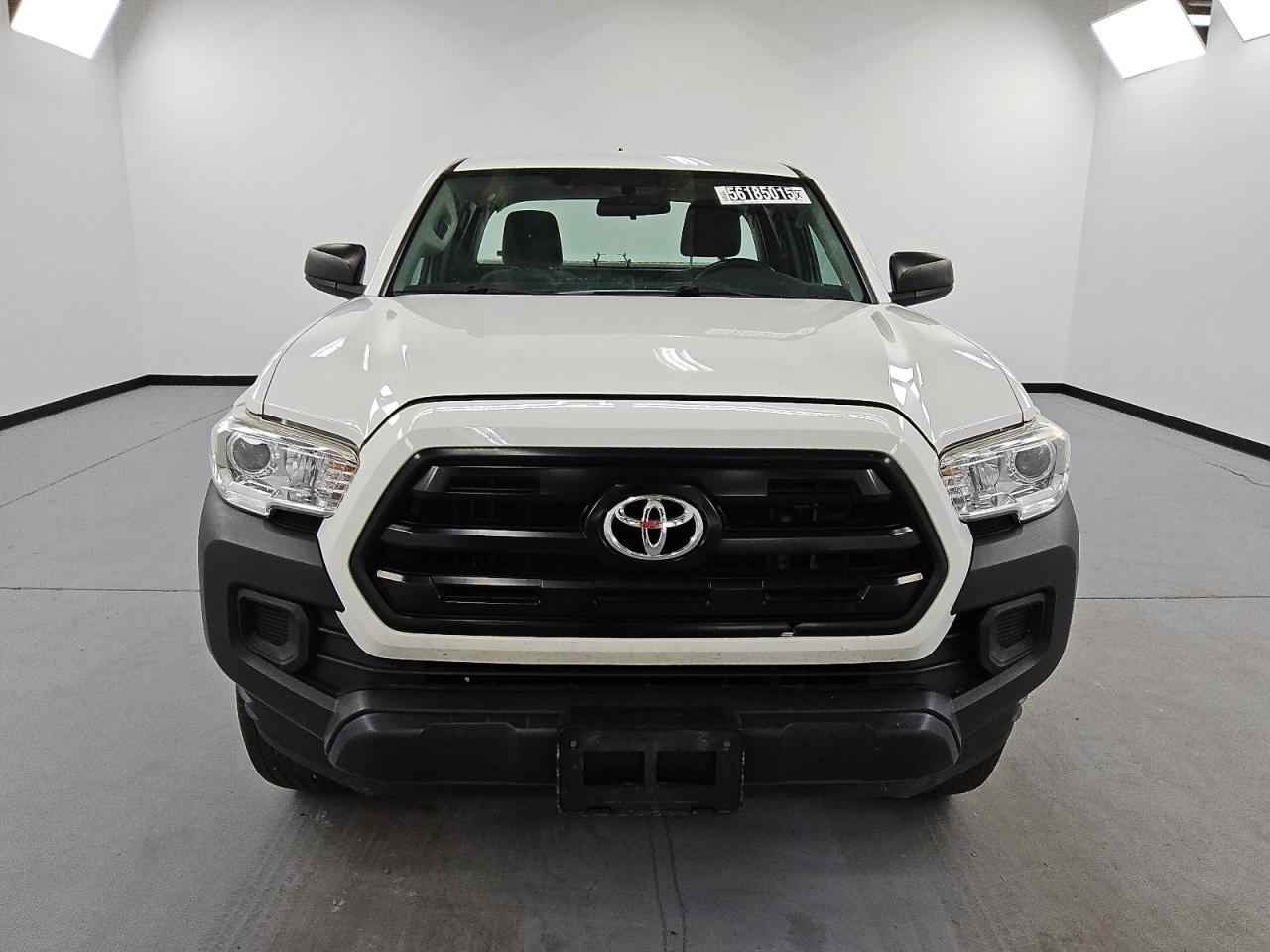 2017 Toyota Tacoma Access Cab for Sale in Wheeling, IL - Side