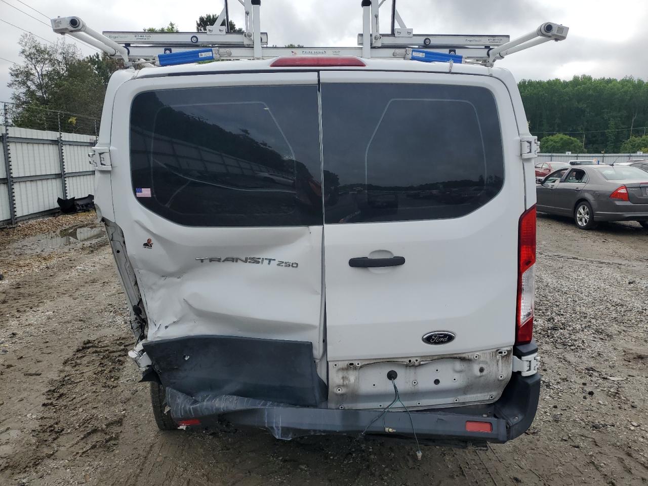 2017 Ford Transit T-250 VIN: 1FTYR1ZM2HKB03425 Lot: 56999525
