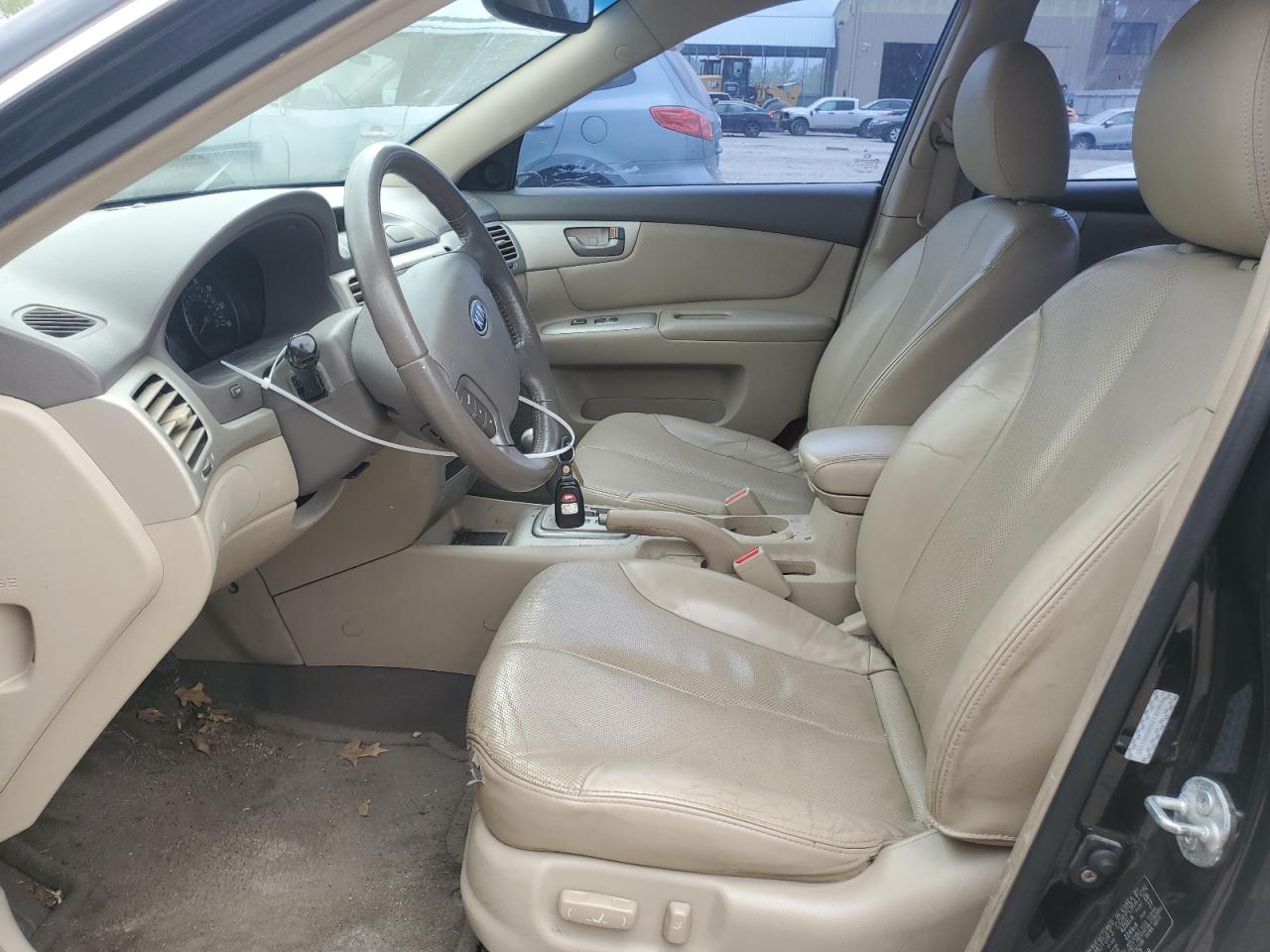 2008 Kia Optima Lx VIN: KNAGE123285251157 Lot: 56208175