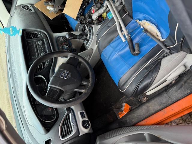 Sedans DODGE DART 2013 Orange