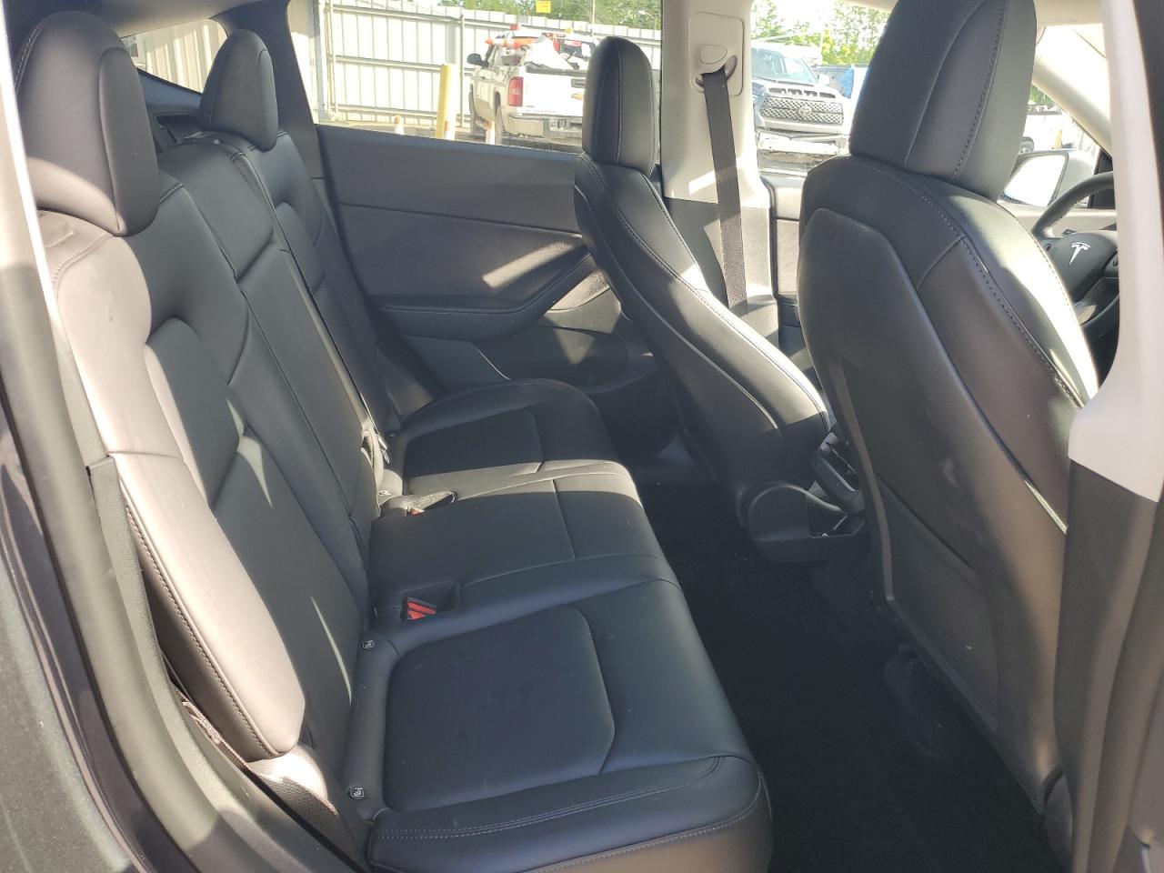 2022 Tesla Model Y VIN: 7SAYGDEE1NF430383 Lot: 56208825