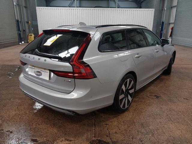 2025 VOLVO V90 + T6 P