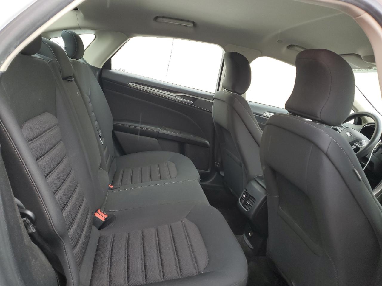 2019 Ford Fusion Se VIN: 3FA6P0LU4KR124835 Lot: 54042895