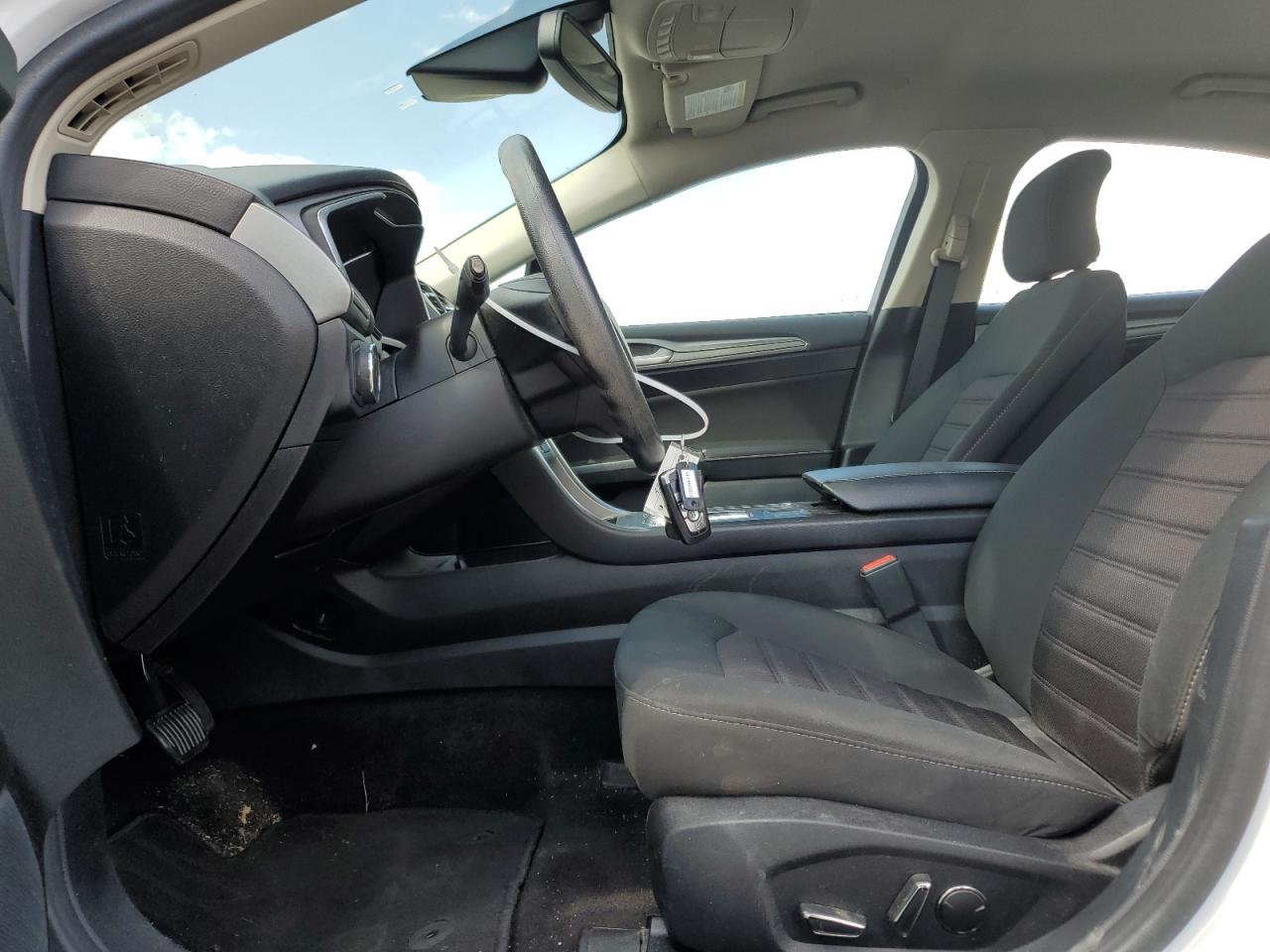 2019 Ford Fusion Se VIN: 3FA6P0LU3KR285127 Lot: 54026335