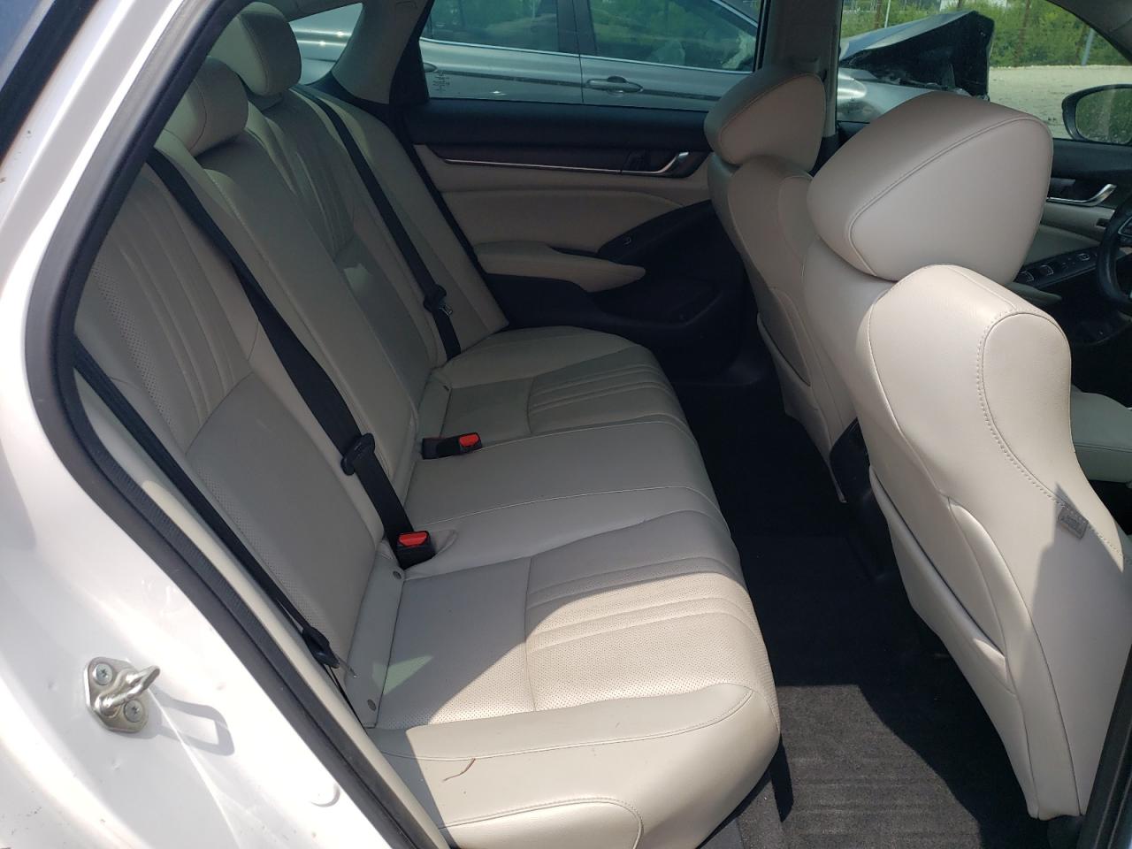 1HGCV1F97JA070912 HONDA ACCORD 2018