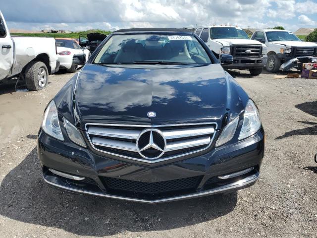  MERCEDES-BENZ E-CLASS 2012 Czarny