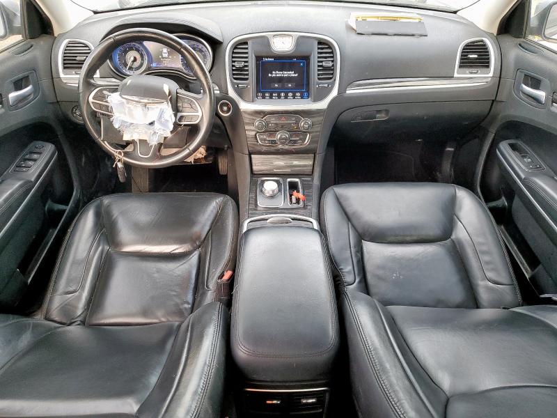  CHRYSLER 300 2022 Srebrny