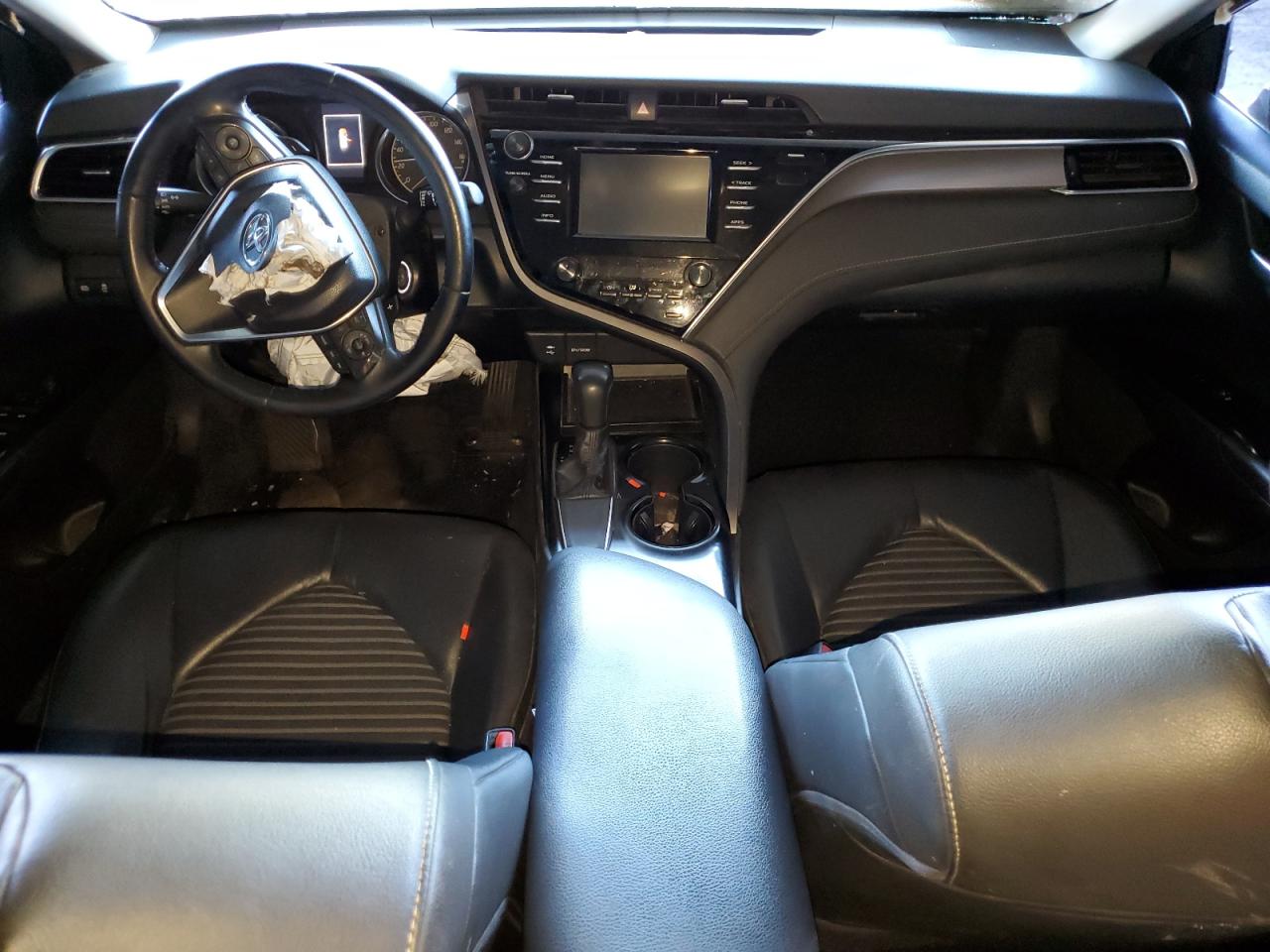 2018 Toyota Camry L VIN: 4T1B11HK0JU523378 Lot: 56350175