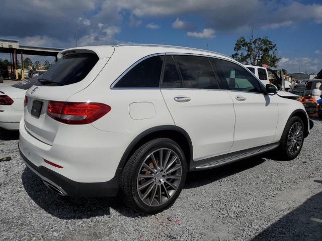 Parquets MERCEDES-BENZ GLC-CLASS 2016 Biały