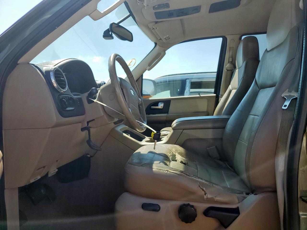 2004 Ford Expedition Eddie Bauer VIN: 1FMPU18L04LB25510 Lot: 55862235