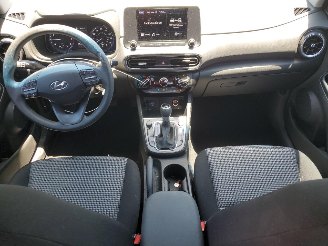 2022 Hyundai Kona Sel VIN: KM8K22AB7NU924655 Lot: 55822395
