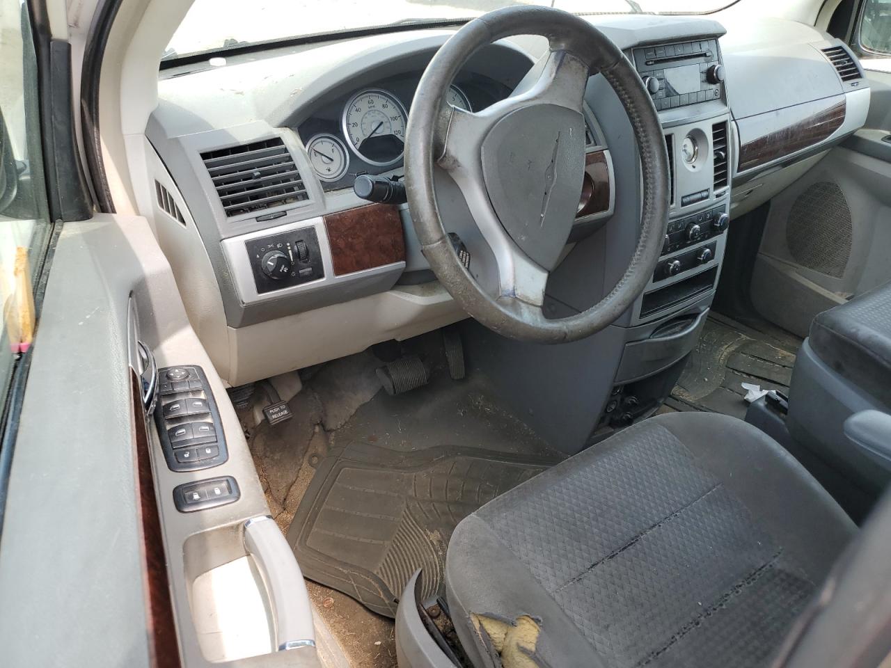 2010 Chrysler Town & Country Touring VIN: 2A4RR5D17AR421129 Lot: 57443535