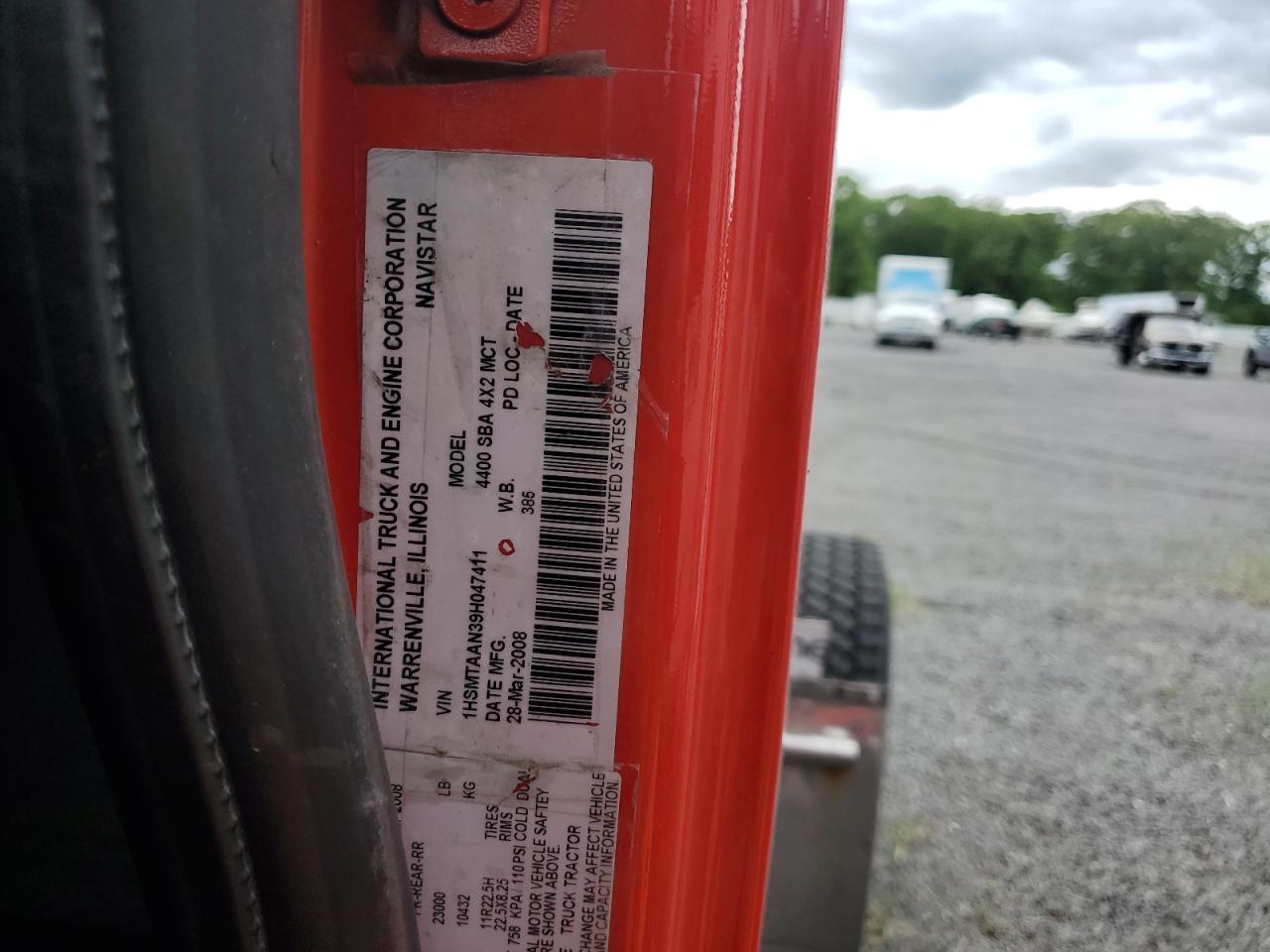 2009 International 4400 Semi Truck VIN: 1HSMTAAN39H047411 Lot: 56999875